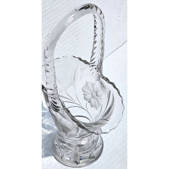Vintage Clear Glass Basket With Floral Etching & Twisted Handle 9.75 In - Picture 7 of 11